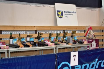 Fotografie - 23.5.2015 - 2. Pezinský stolnotenisový turnaj neregistrovaných hráčov